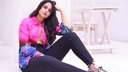 Mamangam Mammootty Co Star Prachi Tehlan reveals there is a threat to his life