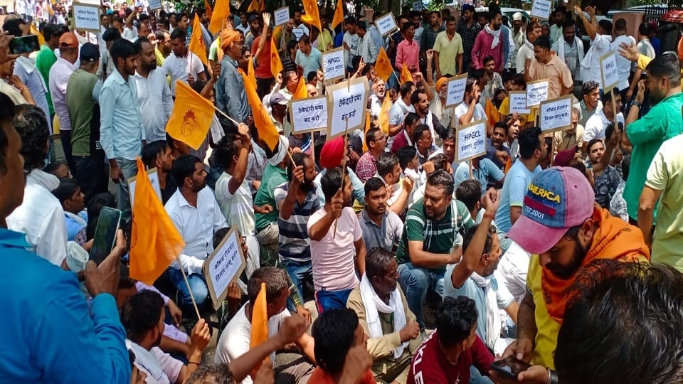 Police stopped thermal workers in Yamunanagar, raised slogans, submitted memorandum to SDM after protest
