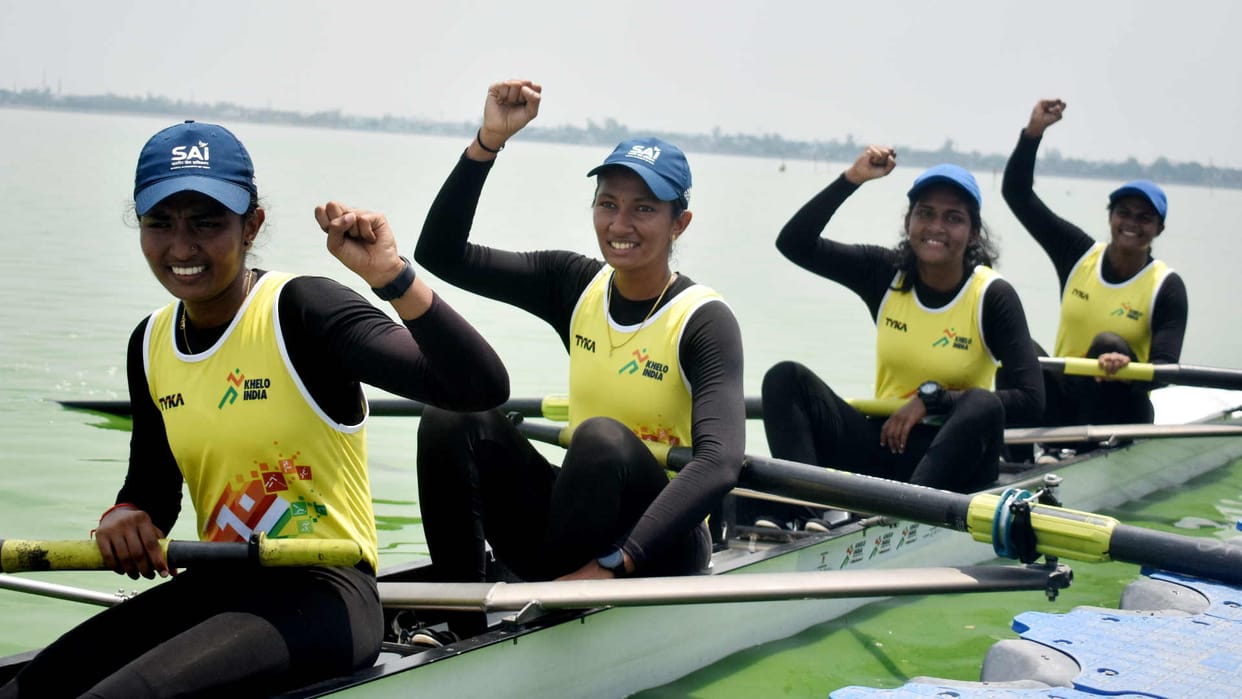 rowing competition Single scull women and men both gold medal in University of Calcutta