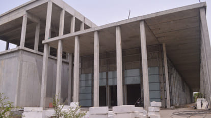 Chhatrapati Shivaji Museum situated in Agra become victim of politics it has not been cleaned for three years