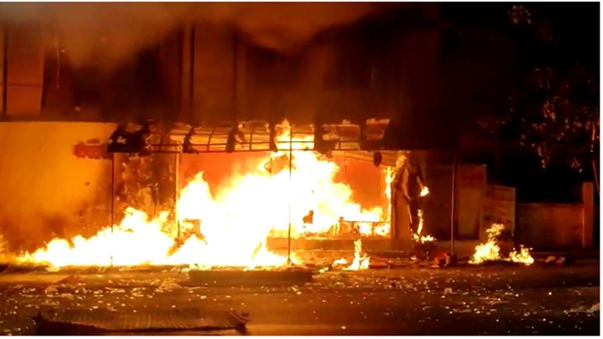 Blast in IDA Vice President Shukla's office in Indore, four employees injured