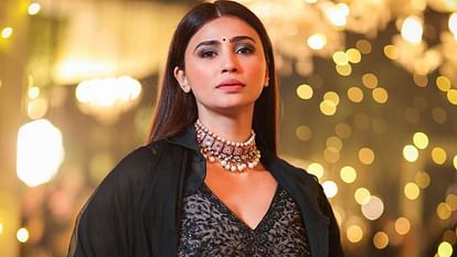 Daisy shah again eliminated from khatron ke khiladi 13 she entered as wildcard same day