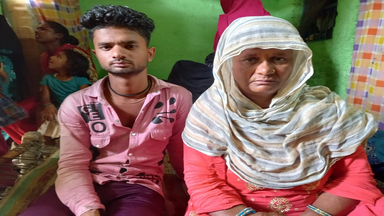 Delhi Sakshi Murder Case aunt said Sahil also got death like Sakshi
