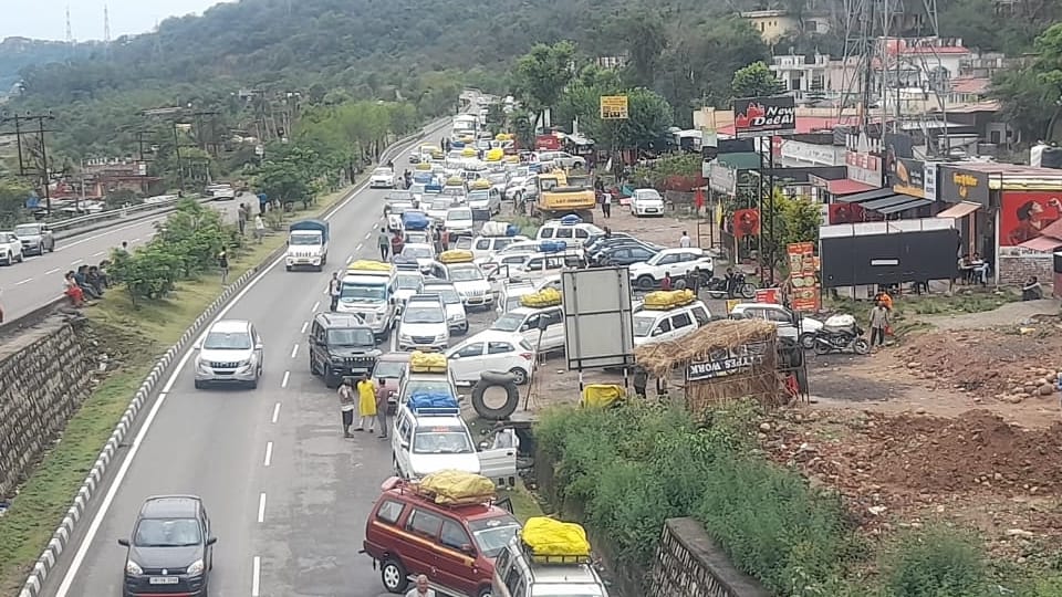 jammu kashmir Weather: Cloudy in Jammu rain in jammu kashmir till June 2 chances of snowfall in high altitude