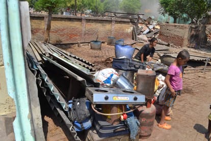 Bulldozers run over 125 houses for rejuvenation of Kashi Railway station