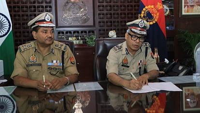 IPS Vijay Kumar got additional charge of Acting DGP UP, Chief Minister Yogi Adityanath issued order