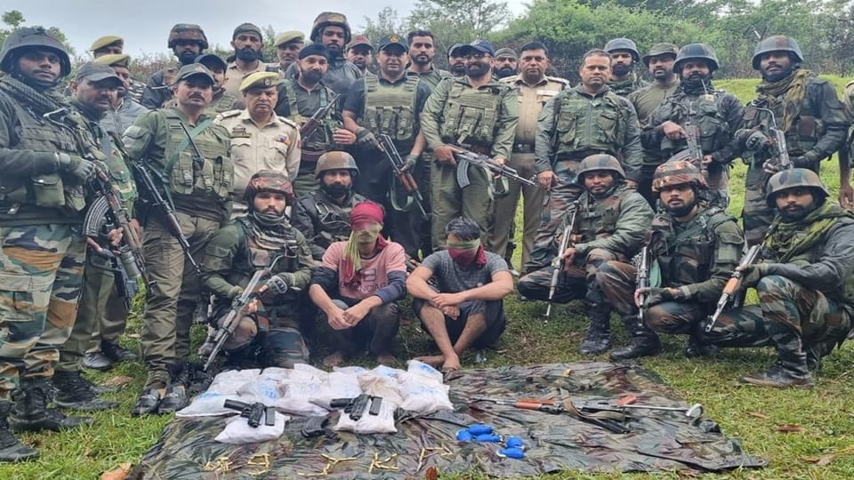 Jammu Kashmir: security forces in Poonch arrested three accused with weapons and drugs