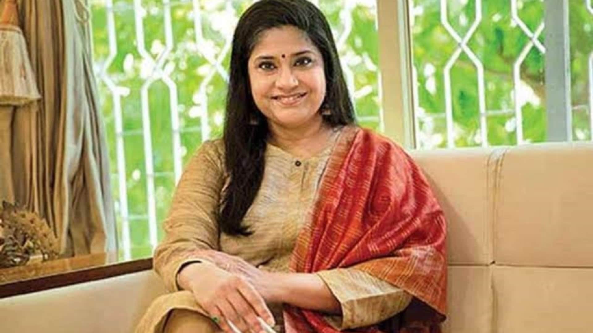 Renuka Shahane recalls Madhuri Dixit advice on staying hydrated during Hum Aapke Hain Koun shoot