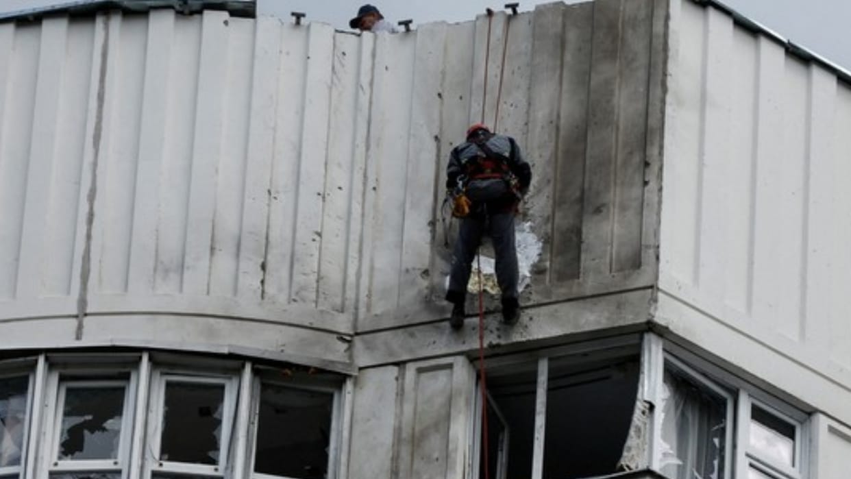 One killed and two injured in attack on shelter for evacuees in southwest Russia