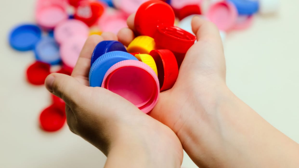 Ajab-Gajab: Why is there a rubber disk in plastic bottle caps? bottle ke dhakkan mein rubber