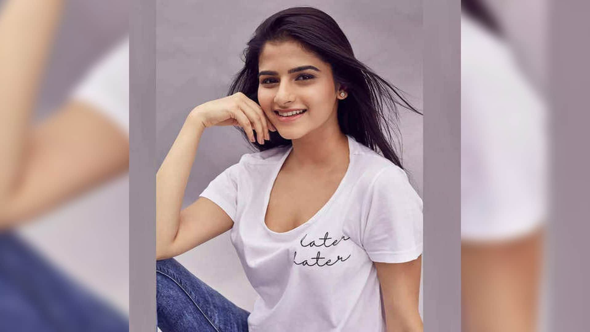 Bhagyashree Daughter Avantika Dassani is going to do her bollywood debut from telugu film nenu student sir