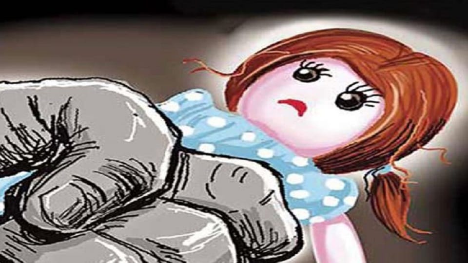 father threw newborn on bed in Pilibhit she died