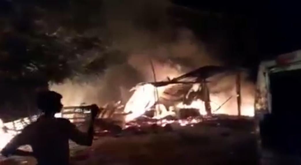 Bihar: Criminals set fire to Sitamarhi; Daughter and father burnt to death, 7 shops also burnt to ashes