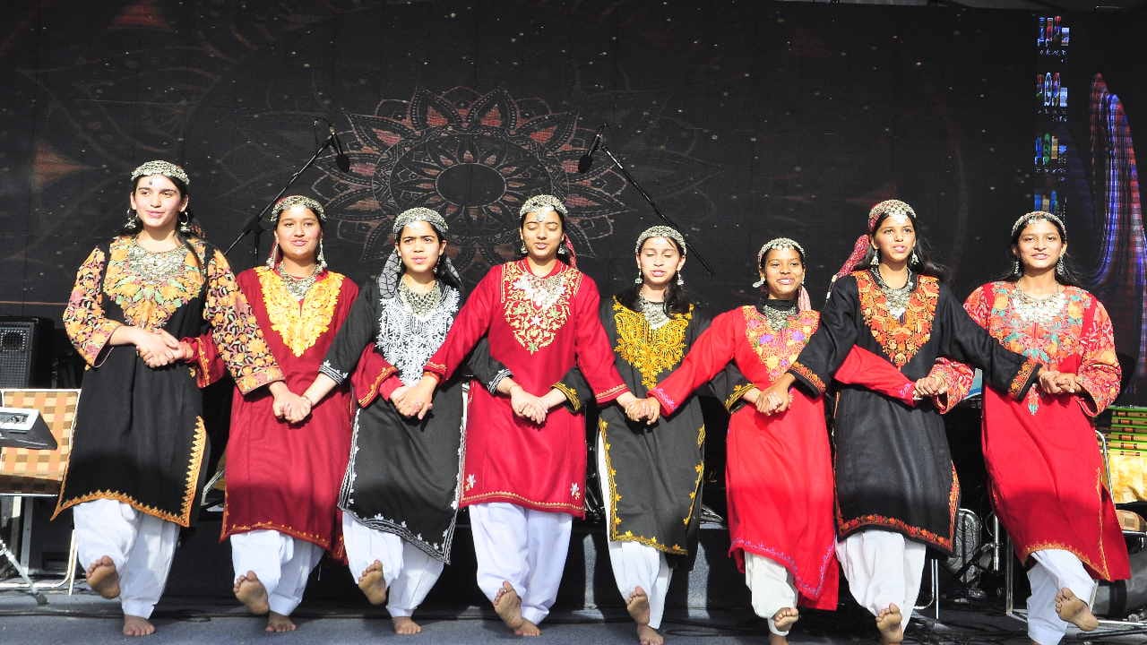 Shimla Summer Festival: Himachal Police Band and folk artists tied the knot, school students also gave a spect