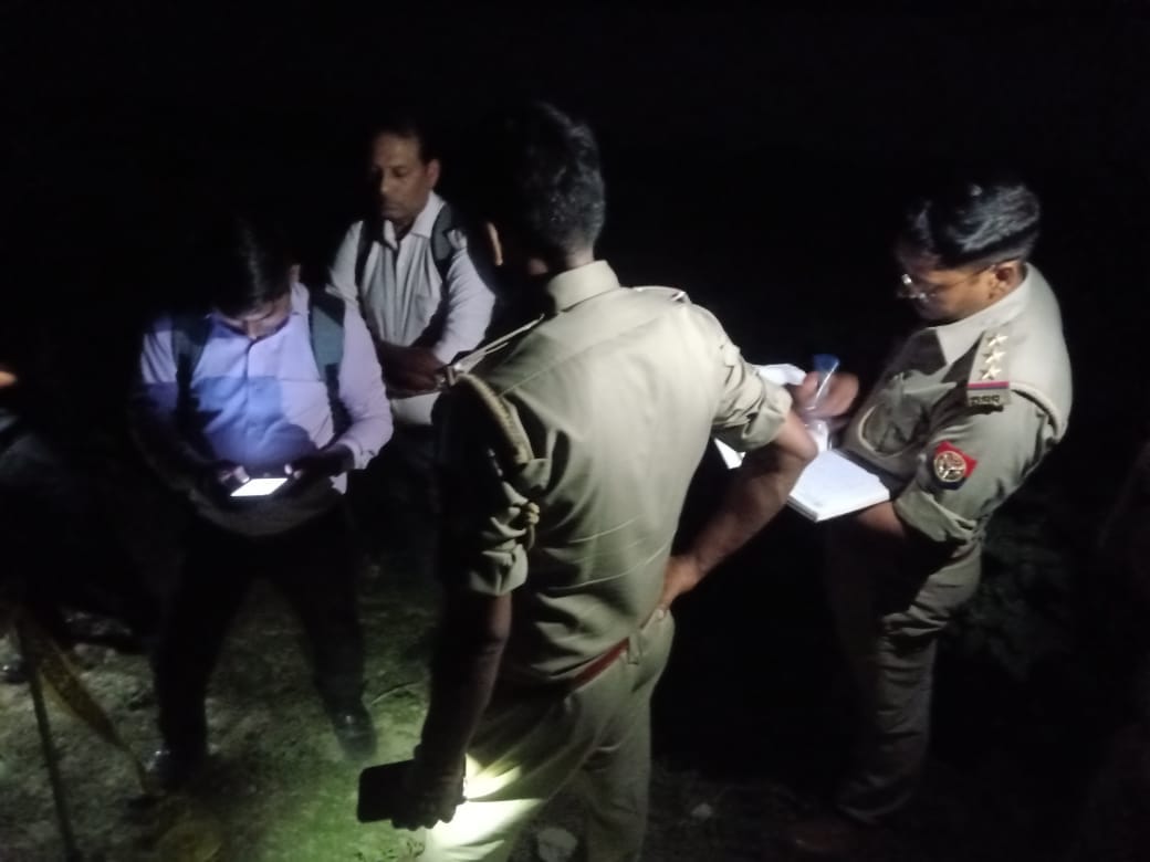 Bank Employee found dead due to bullet injury in jaunpur gomti river side