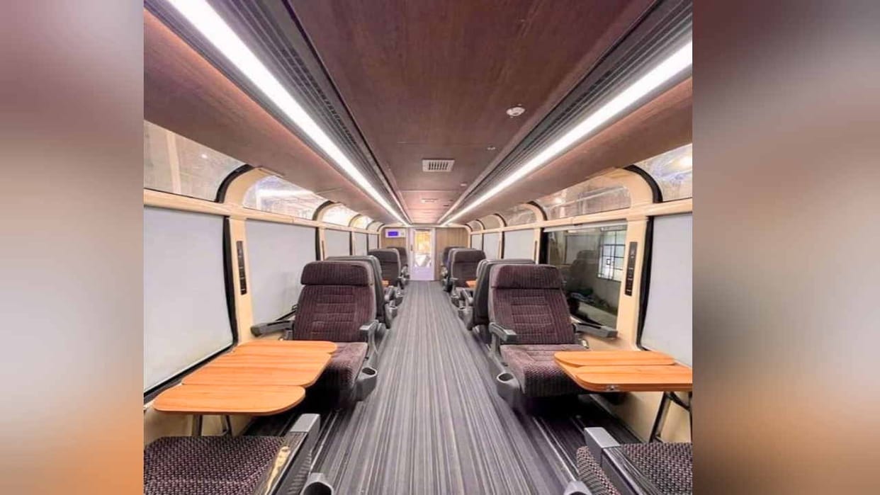 Kalka Shimla Train: Railway Minister tweeted this popular poem lines with photo of panoramic coach, asked this