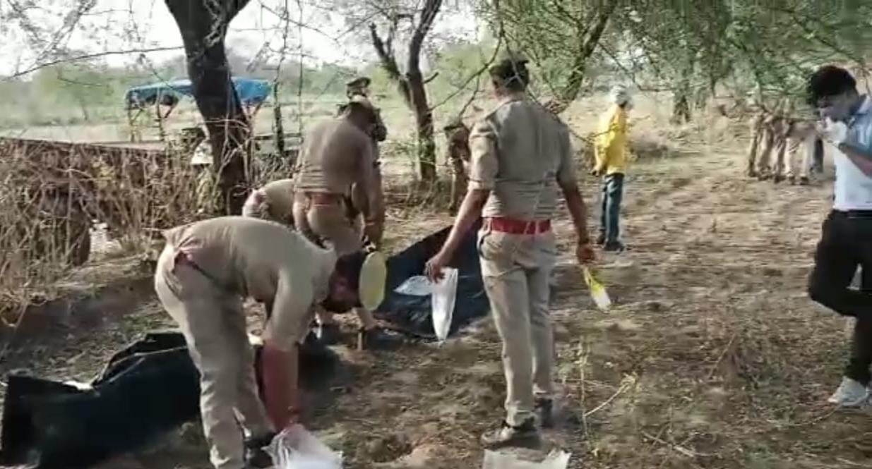Dead body of lover couple in Banda, relatives of both were against marriage, first drank dye and then hanged