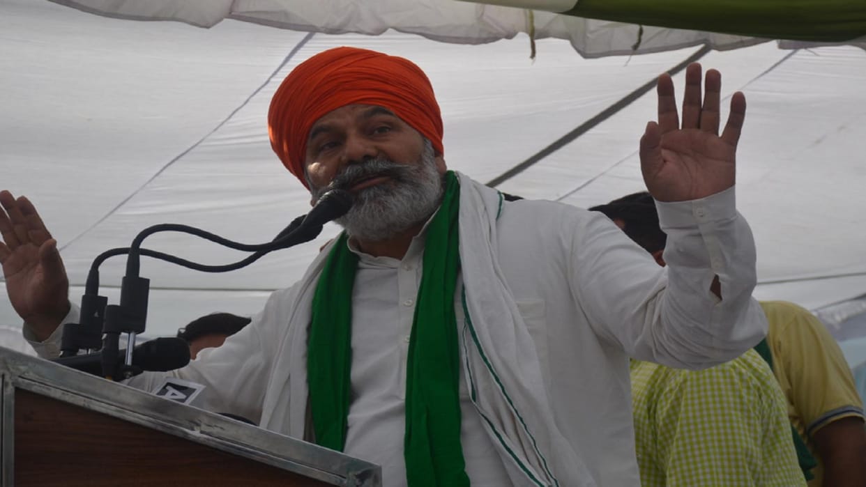Rakesh Tikait said in panchayat, will the country honor be saved if the medals are auctioned