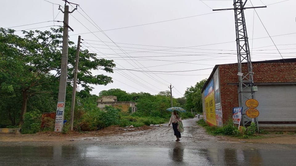 Clouds rained for one hour in Narnaul, temperature dropped to 15 degrees, heat will increase in June
