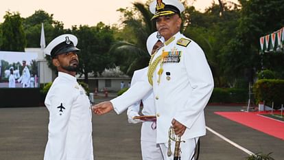 33 gallantry and distinguished service awards conferred at Naval Investiture Ceremony 2023