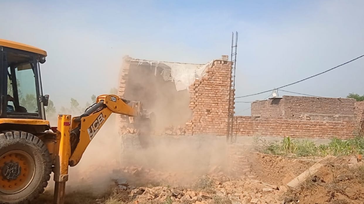 officers made 210 bighas of land free from encroachment, houses factories were razed to ground by bulldozers