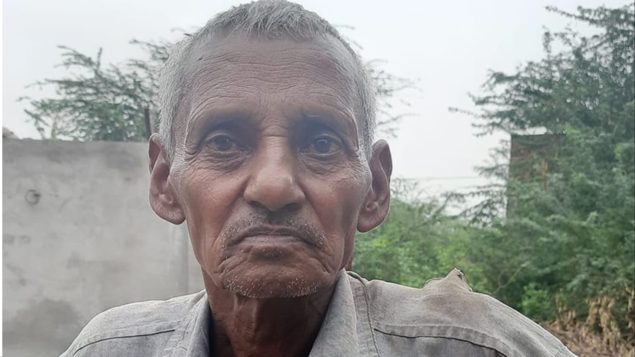 Elderly man trying to prove himself alive for three months in Rohtak