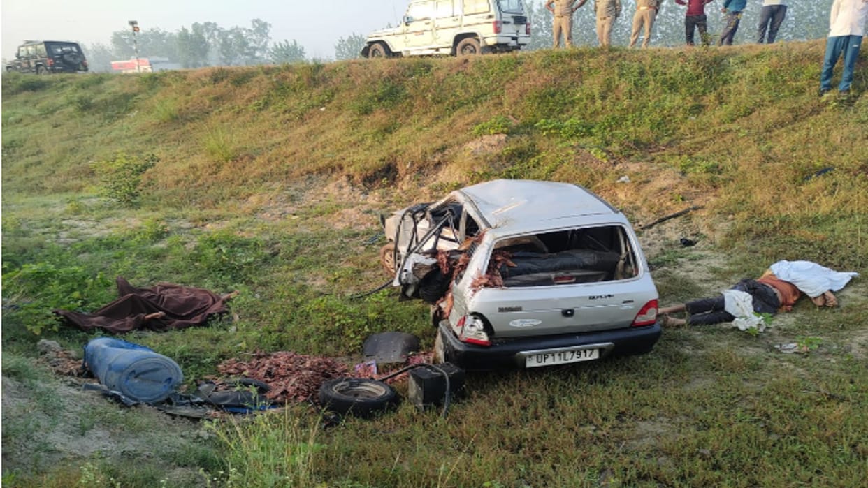 A girl and car driver have died in road accident in Saharanpur district