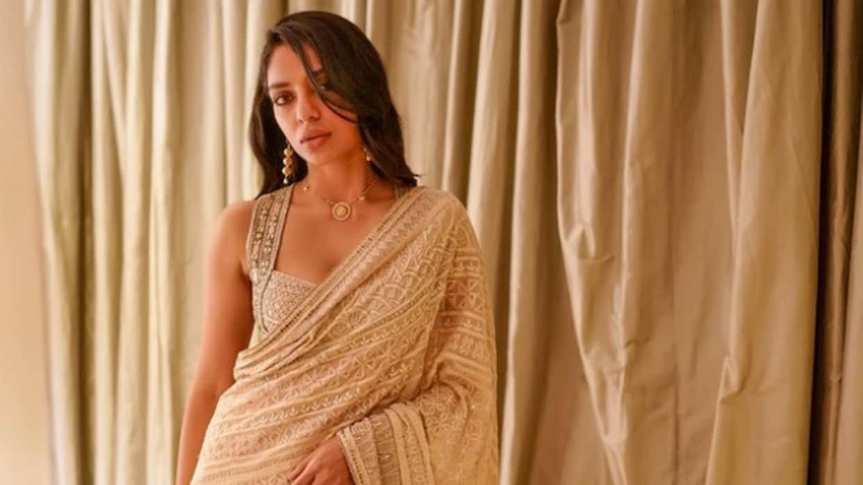 Sobhita Dhulipala Naga Chaitanya Rumoured GF Complains About Traffic Outside Manish Malhotra Mumbai Residence