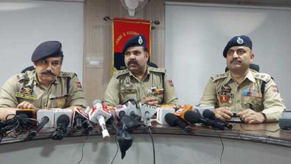 Jammu Kashmir: Two drug smugglers from Punjab arrested in Sunderbani, heroin worth Rs 150 crore recovered
