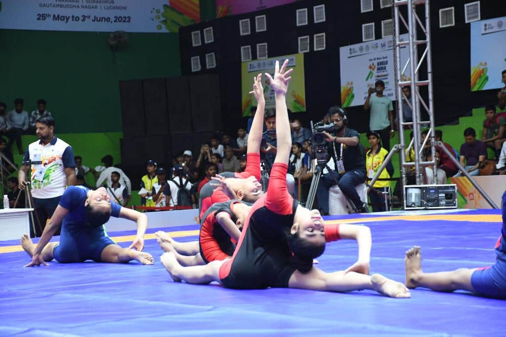 Khelo India started with Surya Namaskar Kalinga Institute's girls athlete surprised everyone in Yogasana