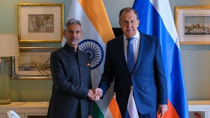 Union Minister S Jaishankar met Russian Foreign Minister in capetown News and Update