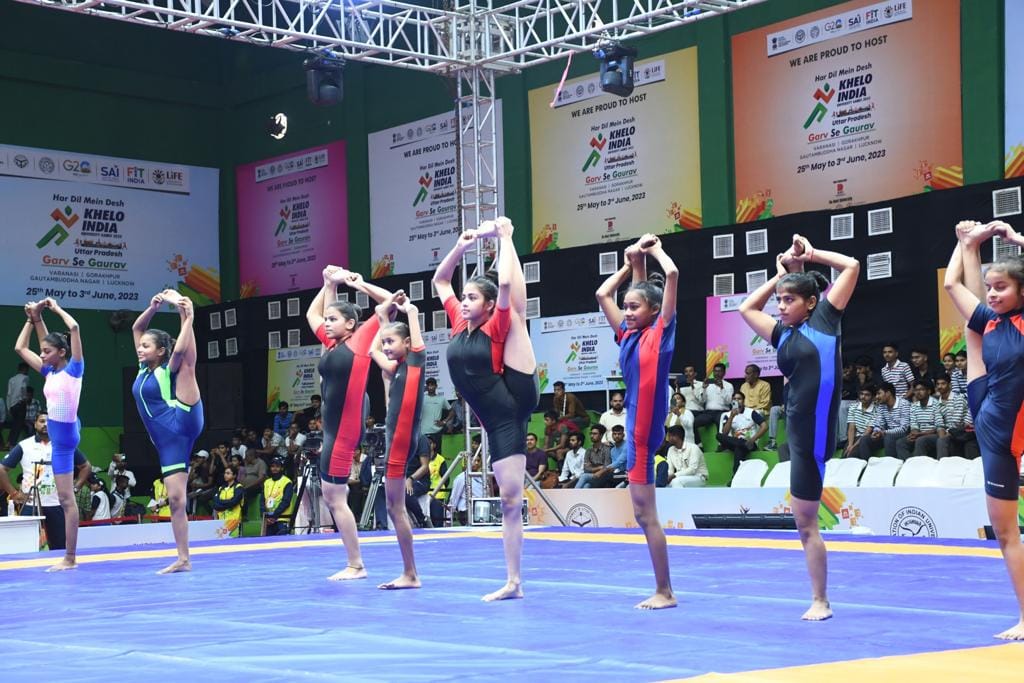 Khelo India started with Surya Namaskar Kalinga Institute's girls athlete surprised everyone in Yogasana