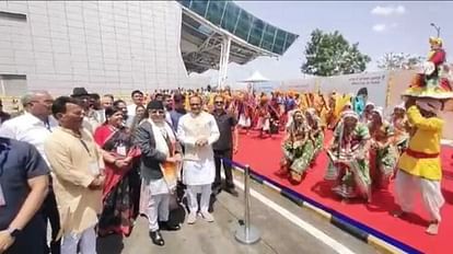 The Prime Minister of Nepal came to Indore, ate Indori Pohe and left for Ujjain.