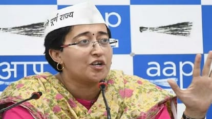 Atishi now got the responsibility of finance and revenue department in Delhi government
