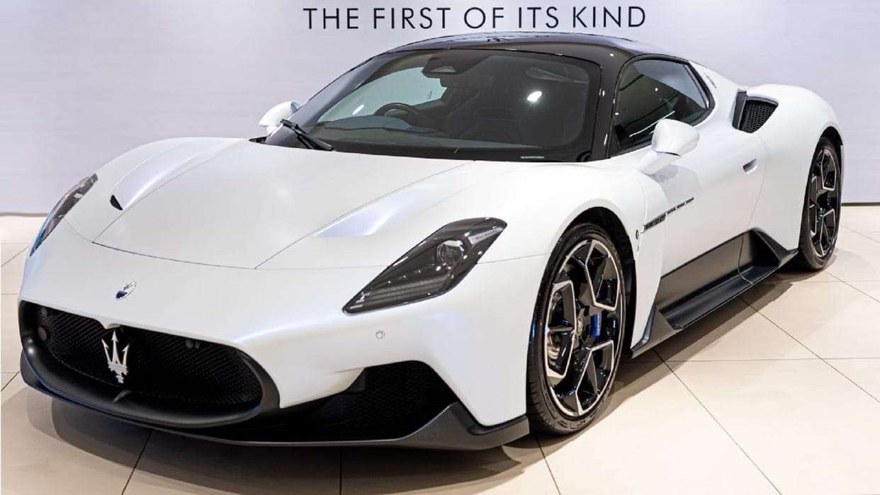 Maserati MC20 luxury sports car delivery starts in India Know Price Features Engine Top Speed