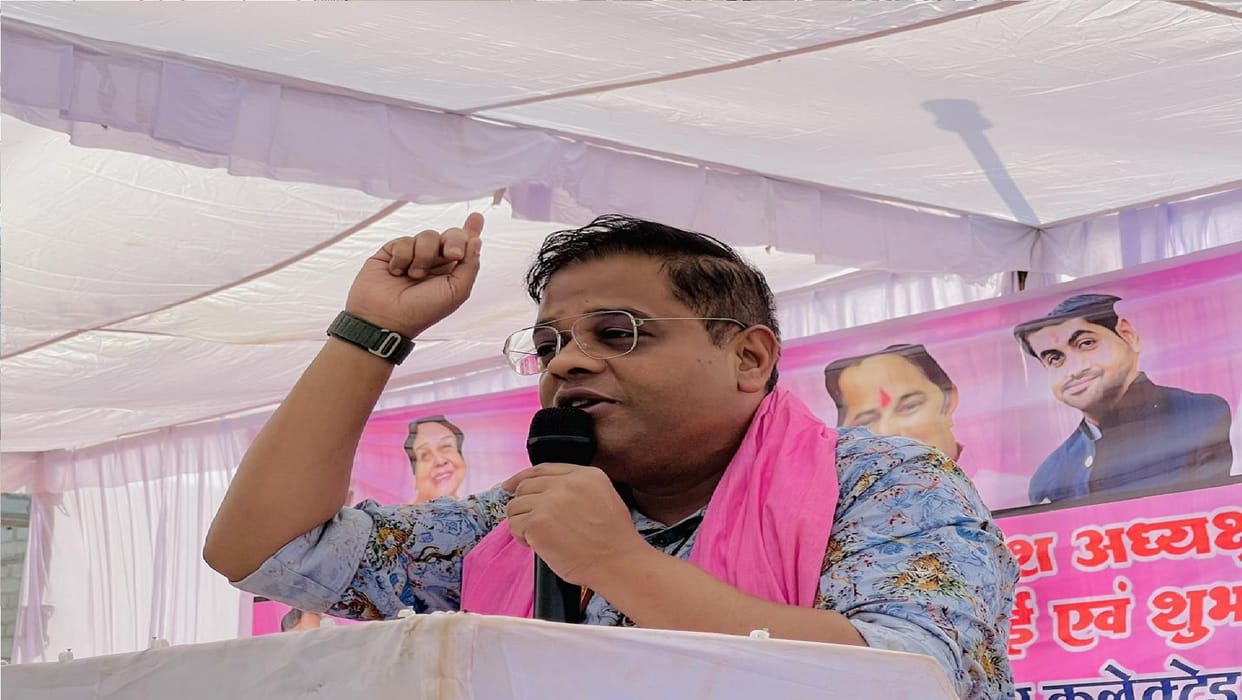 Janata Congress Chhattisgarh J may have an alliance with KCR, Amit Jogi leaves for Hyderabad