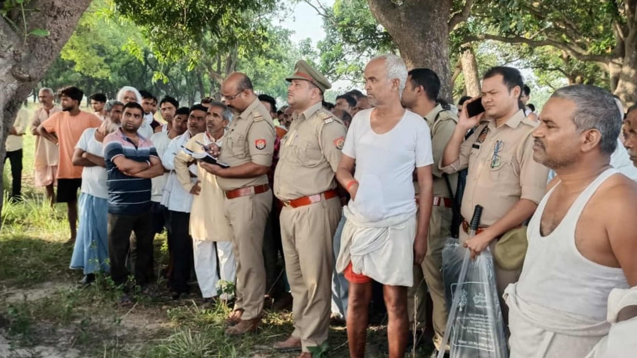 Doctor killed and hanging dead body on tree at Siddharthnagar