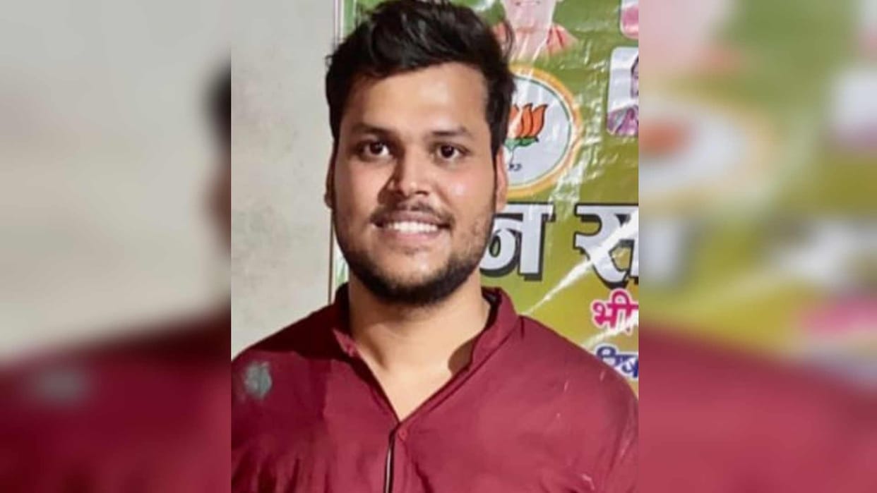 constable son died in a road accident at deoria