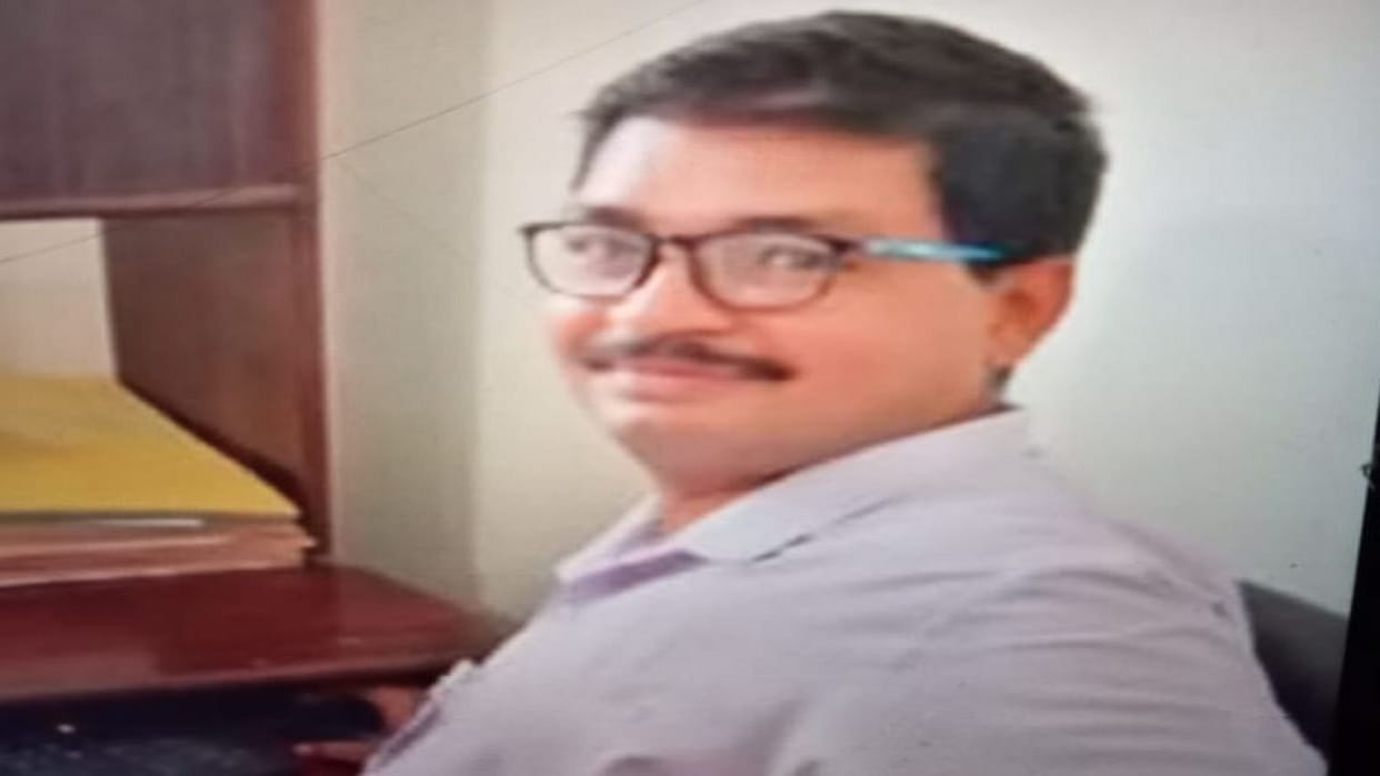 There were five attackers, not six, clue found from footage, friend detained by police