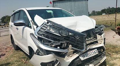 Minister Dayashankar Mishra Dayalu's car accident victim, vehicle collided with divider while going from Vara