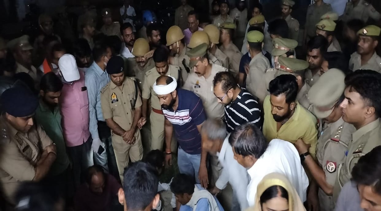 Murder in varanasi Dead body was thrown after killing missing youth