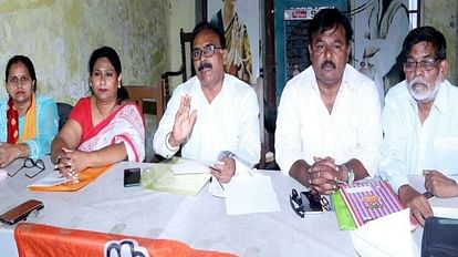 Cong jumps in Ozone City  Aligarh MP Satish Gautam case