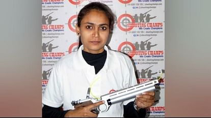 UP: महिला निशानेबाज की एयरगन चोरी, ये सामान भी ले गए चोर; सड़क पर पड़े मिले दस्तावेज Female shooter airgun stolen, thieves also took these items in lucknow