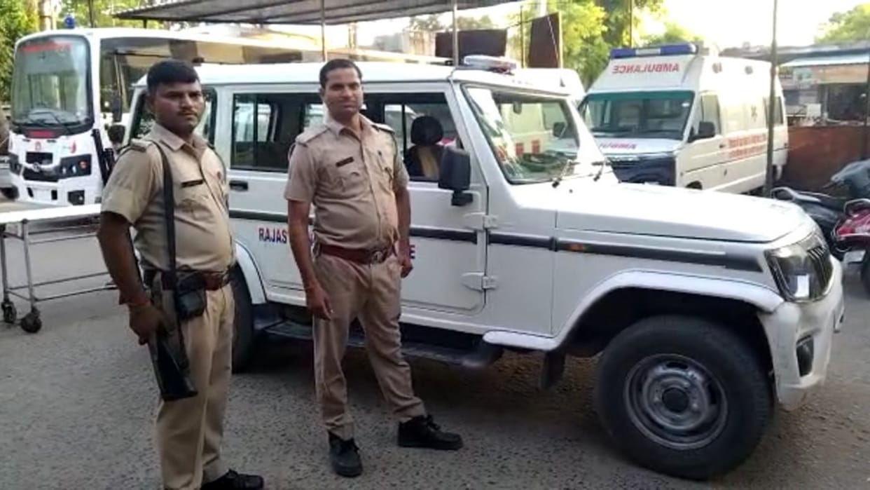 Deadly attack on head constable over family dispute in Dholpur, seriously injured; assailant absconding