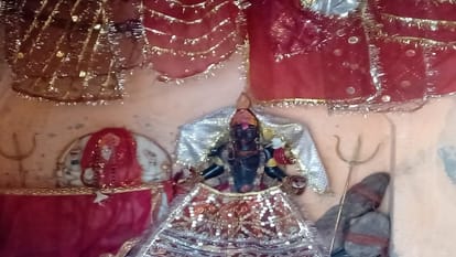 Shri Krishna Rukmani marriage took in the Devi temple of Shahjahanpur district