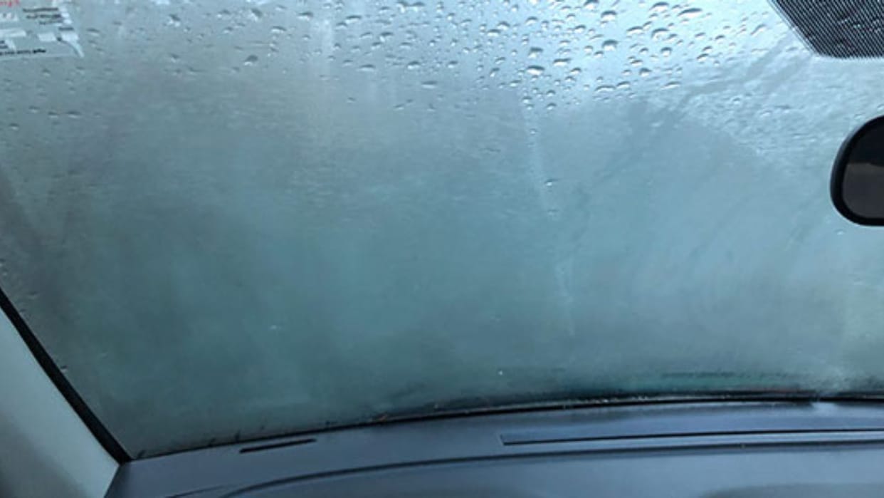 know how to remove fog on the windshield in the rainy season, car ac rear defogger fan blower side window