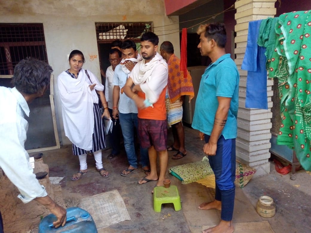 Kashi returned to the dirty house, the condition of wife and children improved