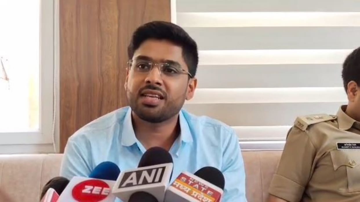 MP News Vikas failed three times in MPPCS passed UPSC