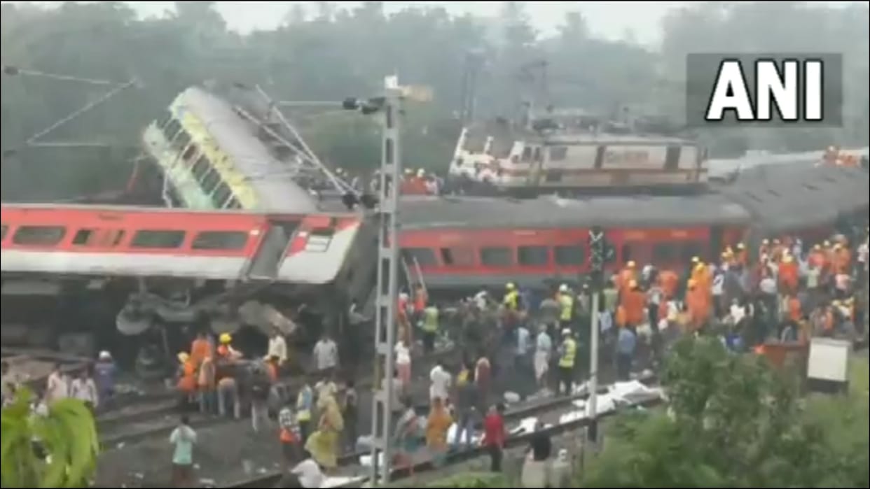 Express Train met with an accident near Bahanaga railway station in Balasore district Odisha news updates