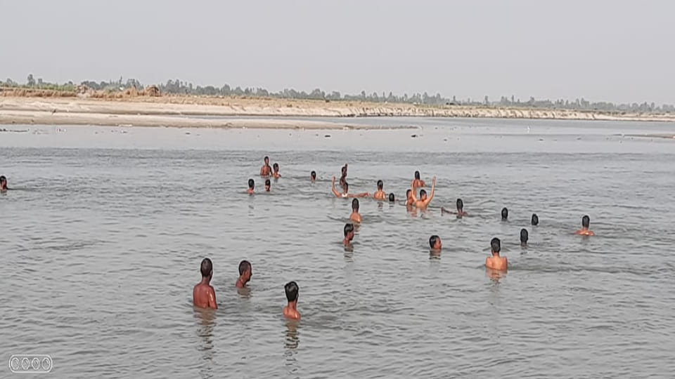 Two youths who went for immersion of Kalash in Kasganj drowned while bathing in Ganges